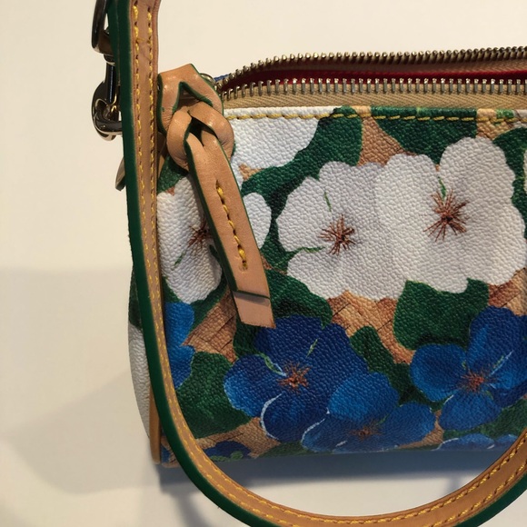 Dooney & Bourke Small shoulder tropical handbag. NEW. - Picture 7 of 7